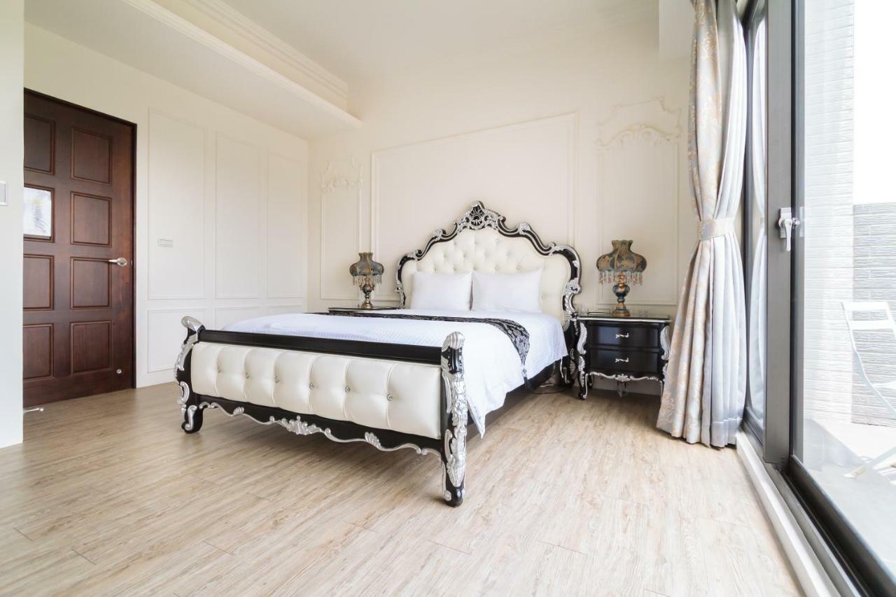 Exctic Homestay Tainan Buitenkant foto