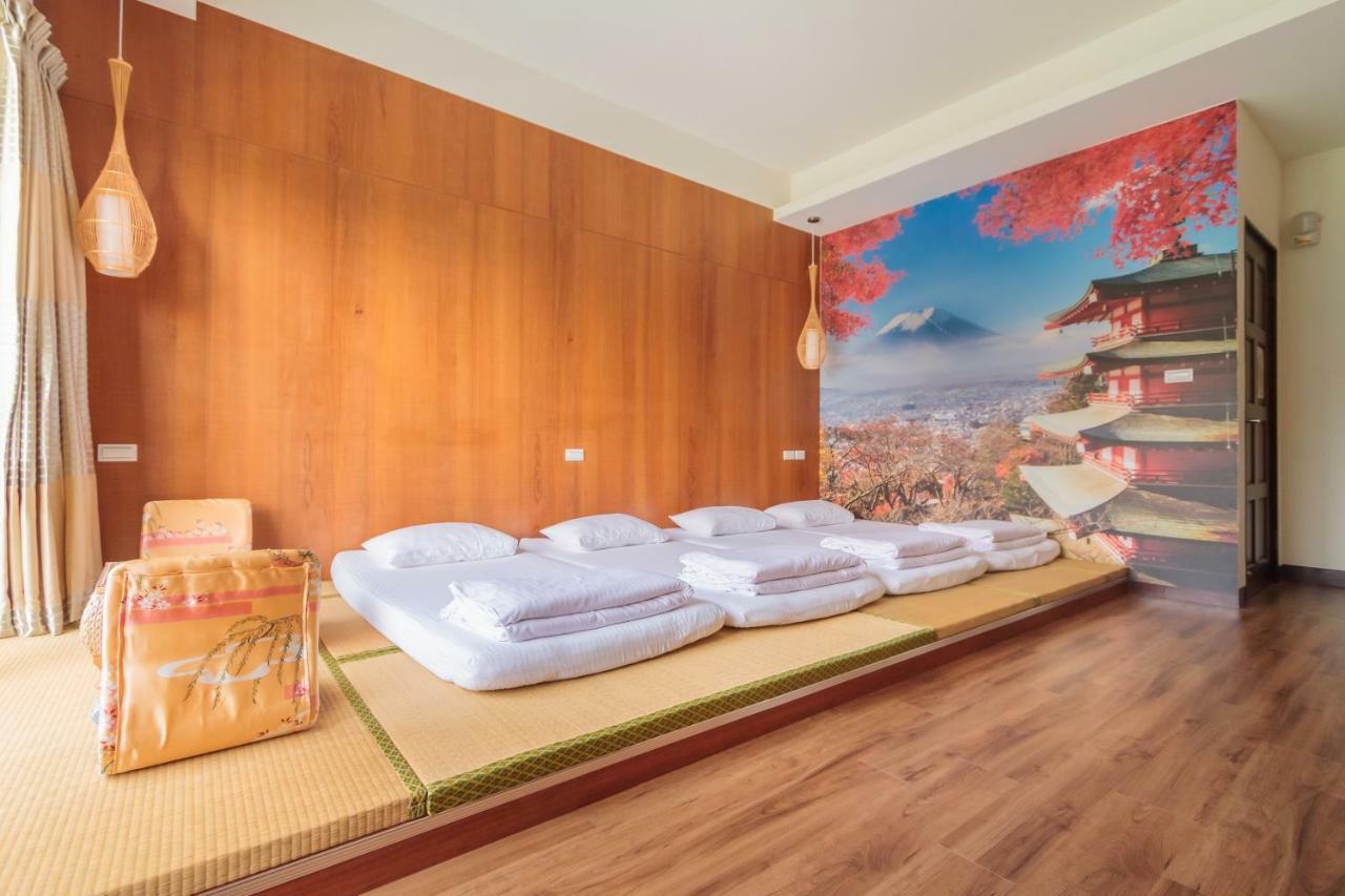 Exctic Homestay Tainan Buitenkant foto